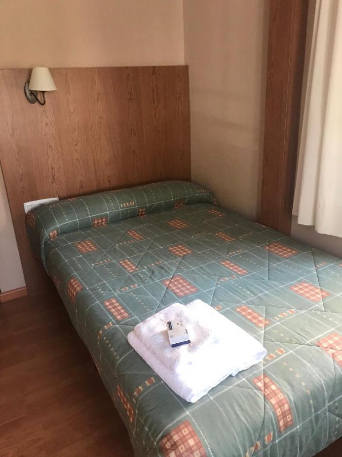 Ostello Residenza Zamora Esterno foto